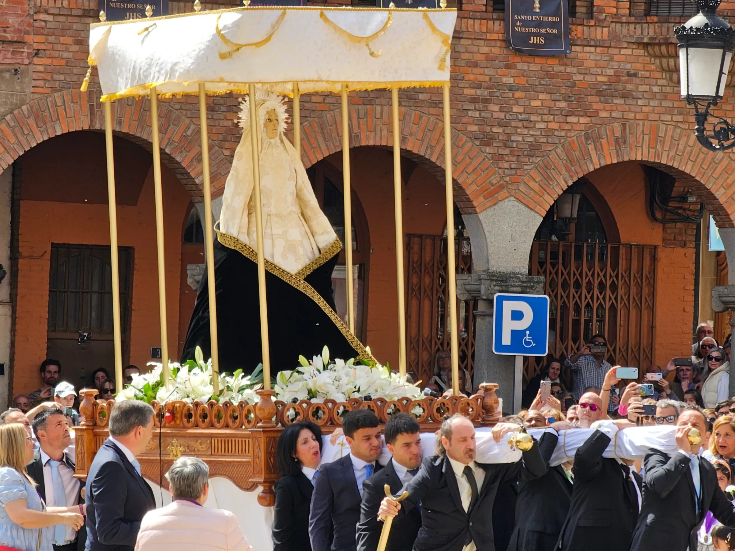 Procesión del Resucitado Semana Santa Benavente 2023 Televisión